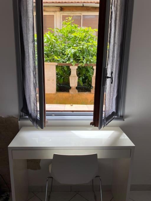 Villa Serenice - F2 Au Calme, Climatise, Wifi Et Parking Gratuit Ngoại thất bức ảnh