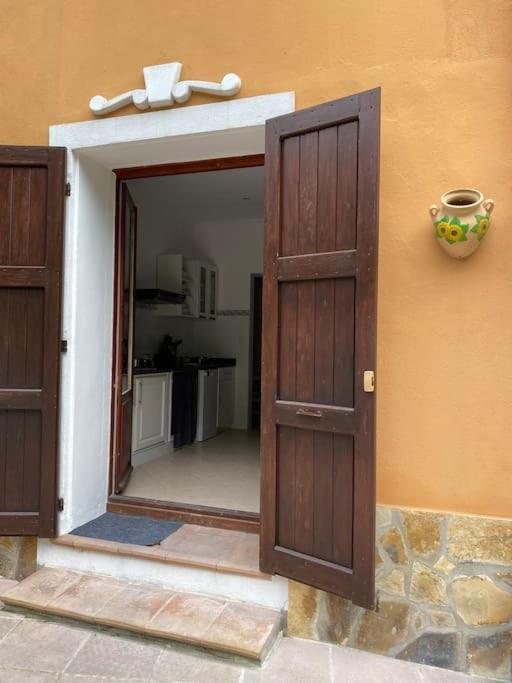 Villa Serenice - F2 Au Calme, Climatise, Wifi Et Parking Gratuit Ngoại thất bức ảnh
