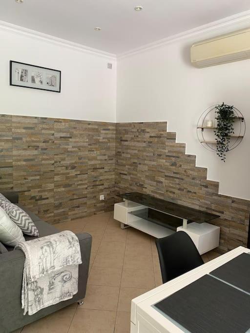 Villa Serenice - F2 Au Calme, Climatise, Wifi Et Parking Gratuit Ngoại thất bức ảnh