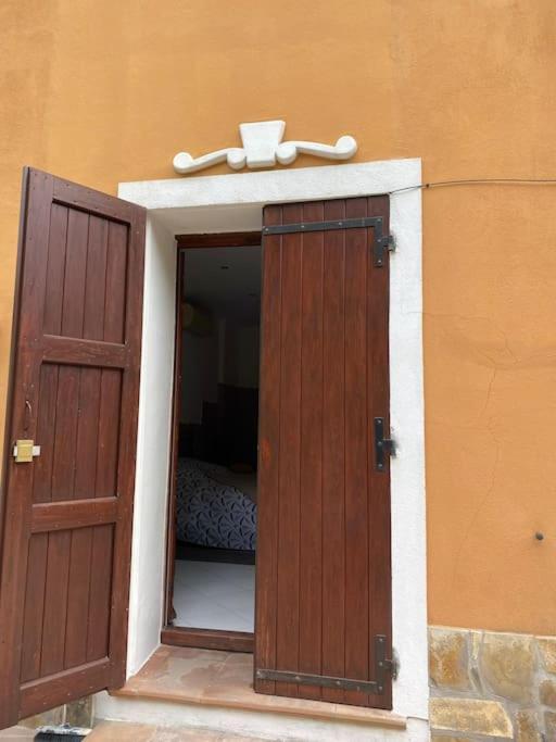 Villa Serenice - F2 Au Calme, Climatise, Wifi Et Parking Gratuit Ngoại thất bức ảnh